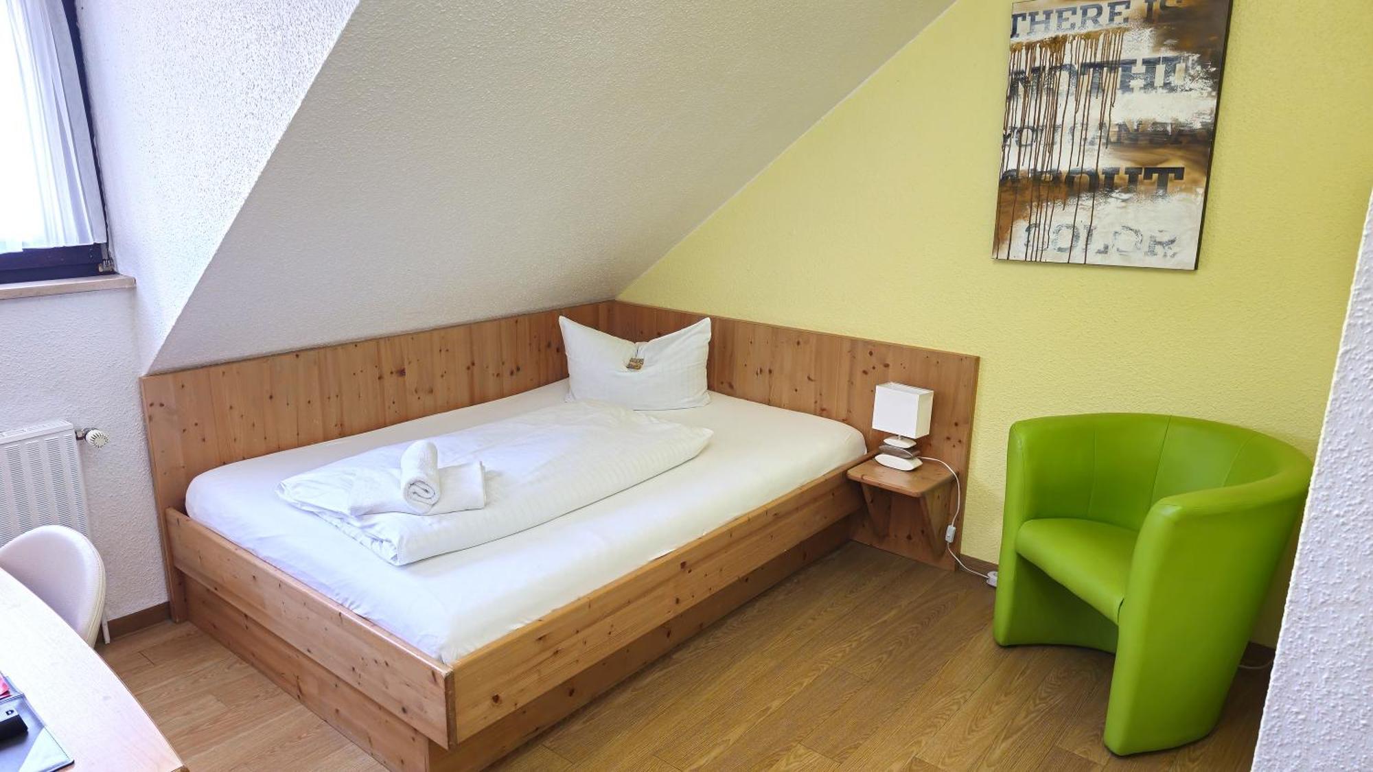 Hotel Avenue Altenfurt Nuremberga Exterior foto